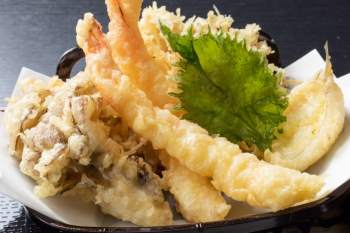 天ぷら (tempura)